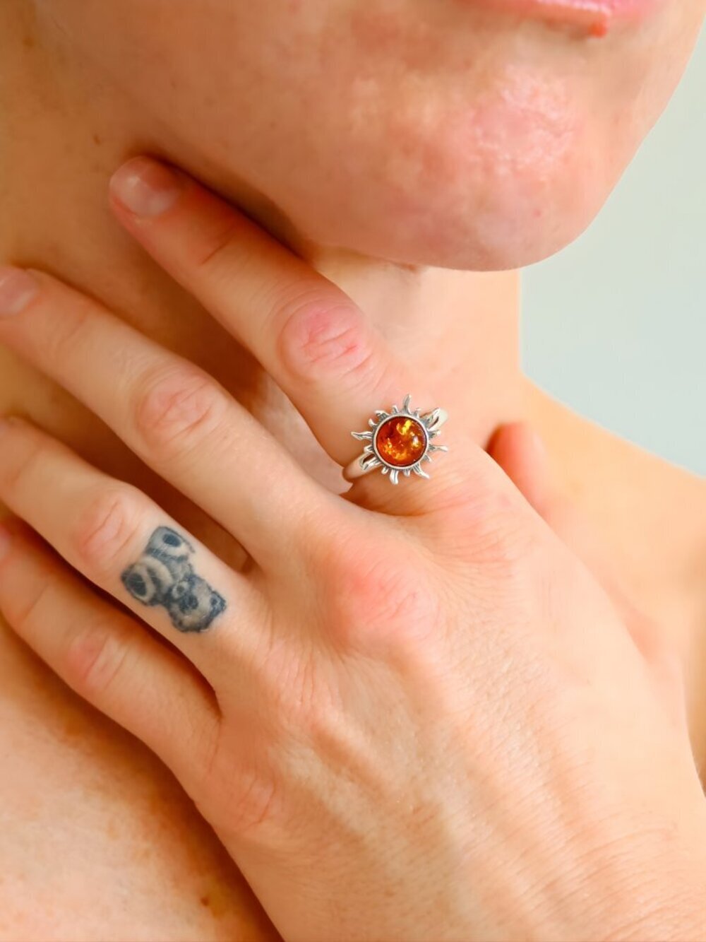 Baltic Amber Sun Ring in Sterling Silver - Picture 2 of 6